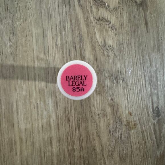 Doll 10 Gel Lip Crayon in Barely Legal - Picture 3 of 3